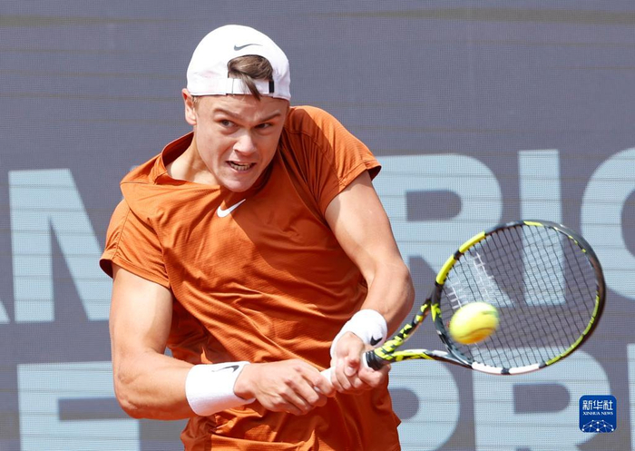 加盟勒沃库 加盟勒沃库