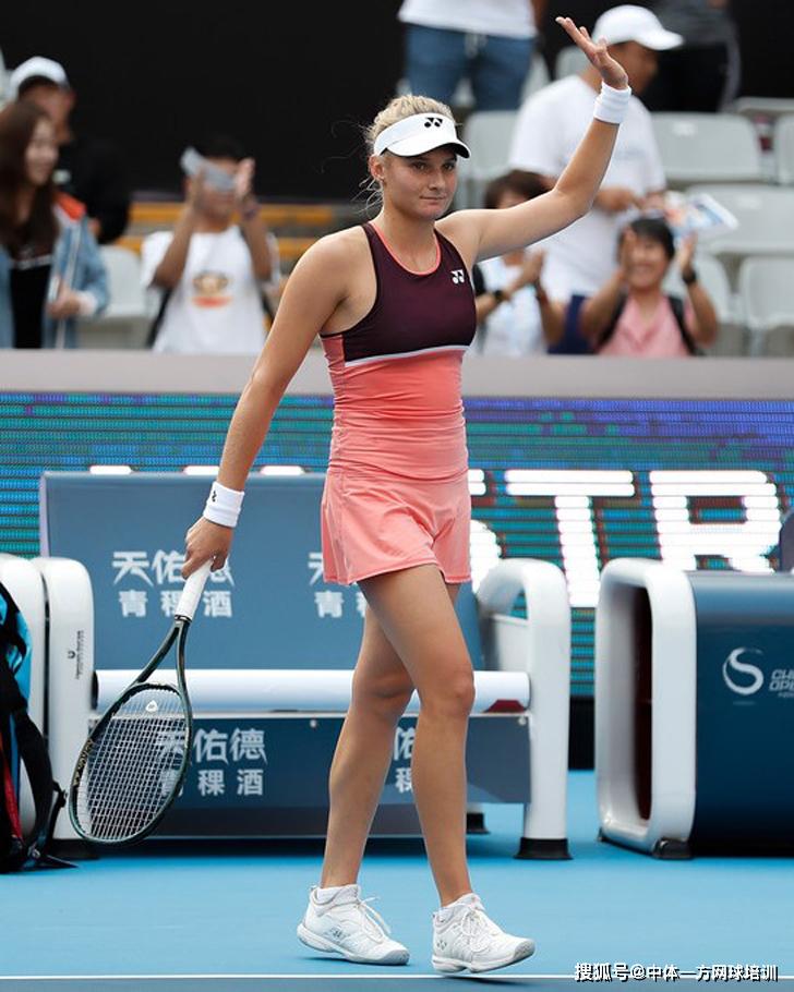 此前从皇家 此前从皇家